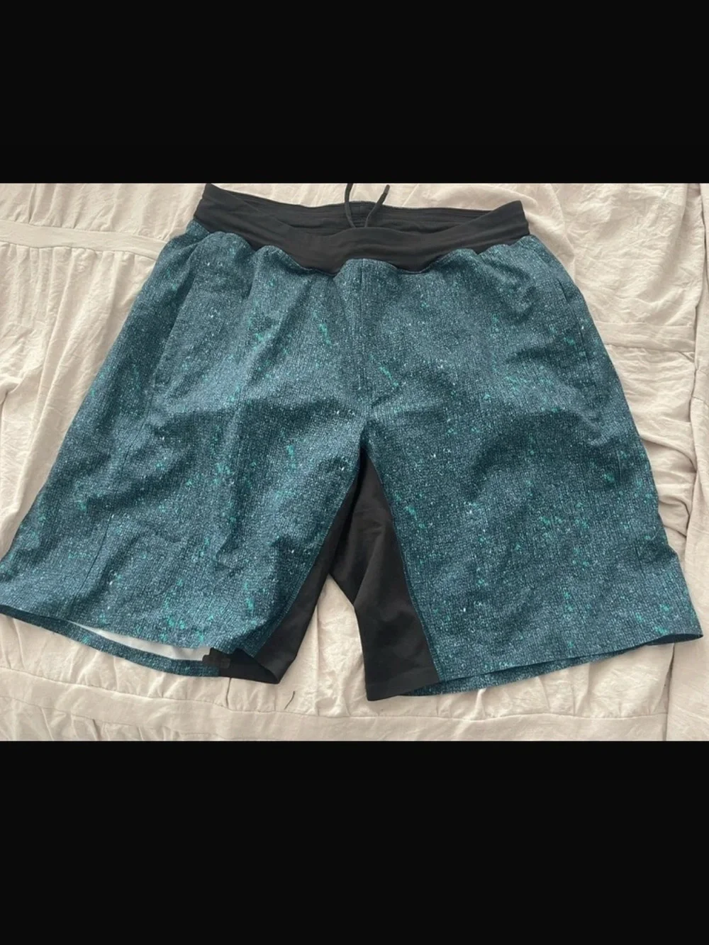 Men's Lululemon Athletic Shorts Size M 9 inch Seam